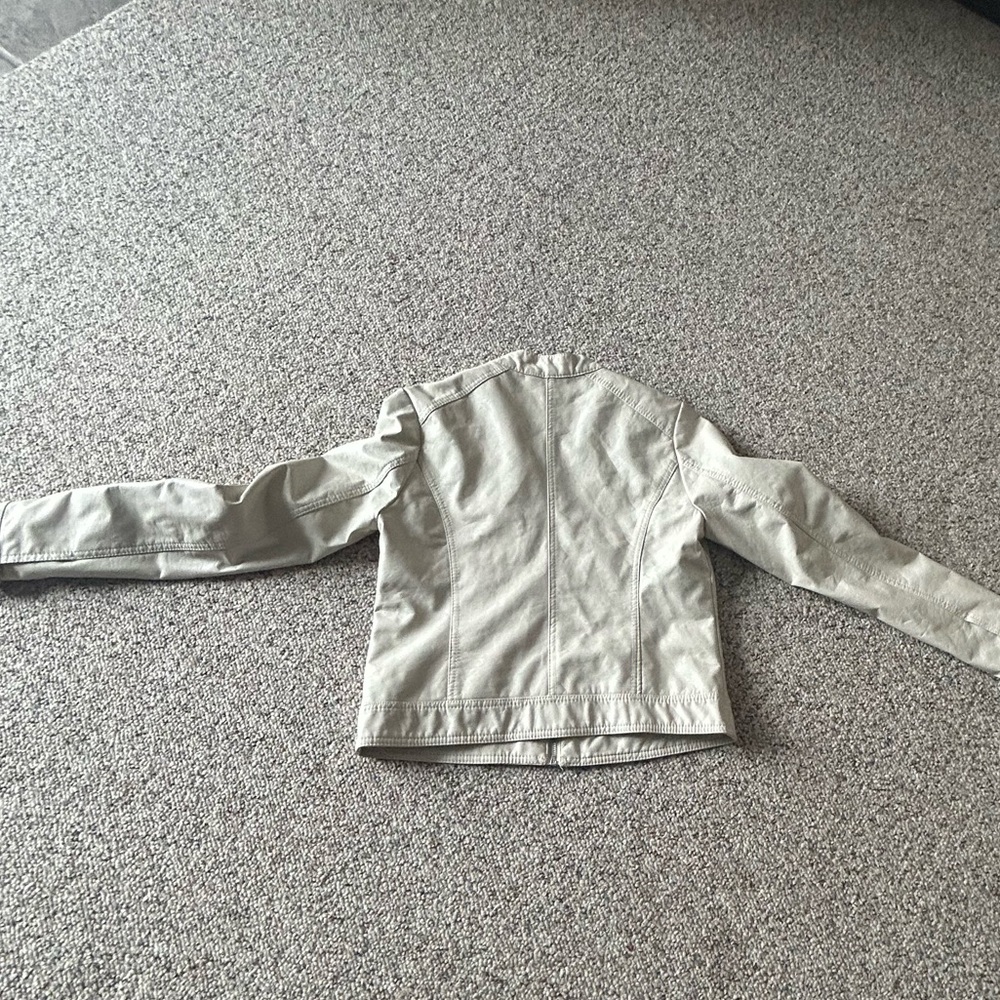 Light Cream Cropped Zip Jacket - Picture 2 of 5